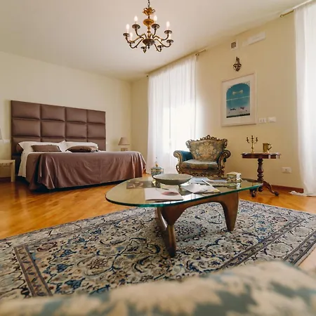 Exclusive La Reunion 4* Равенна