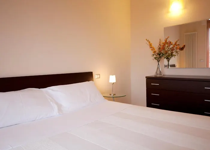 Exclusive La Reunion 라벤나