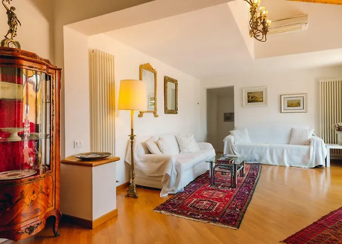 Exclusive La Reunion